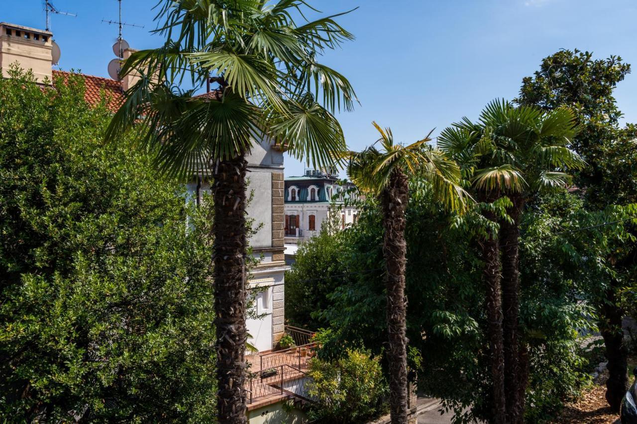 אופטיה Downtown Apartment Helena מראה חיצוני תמונה