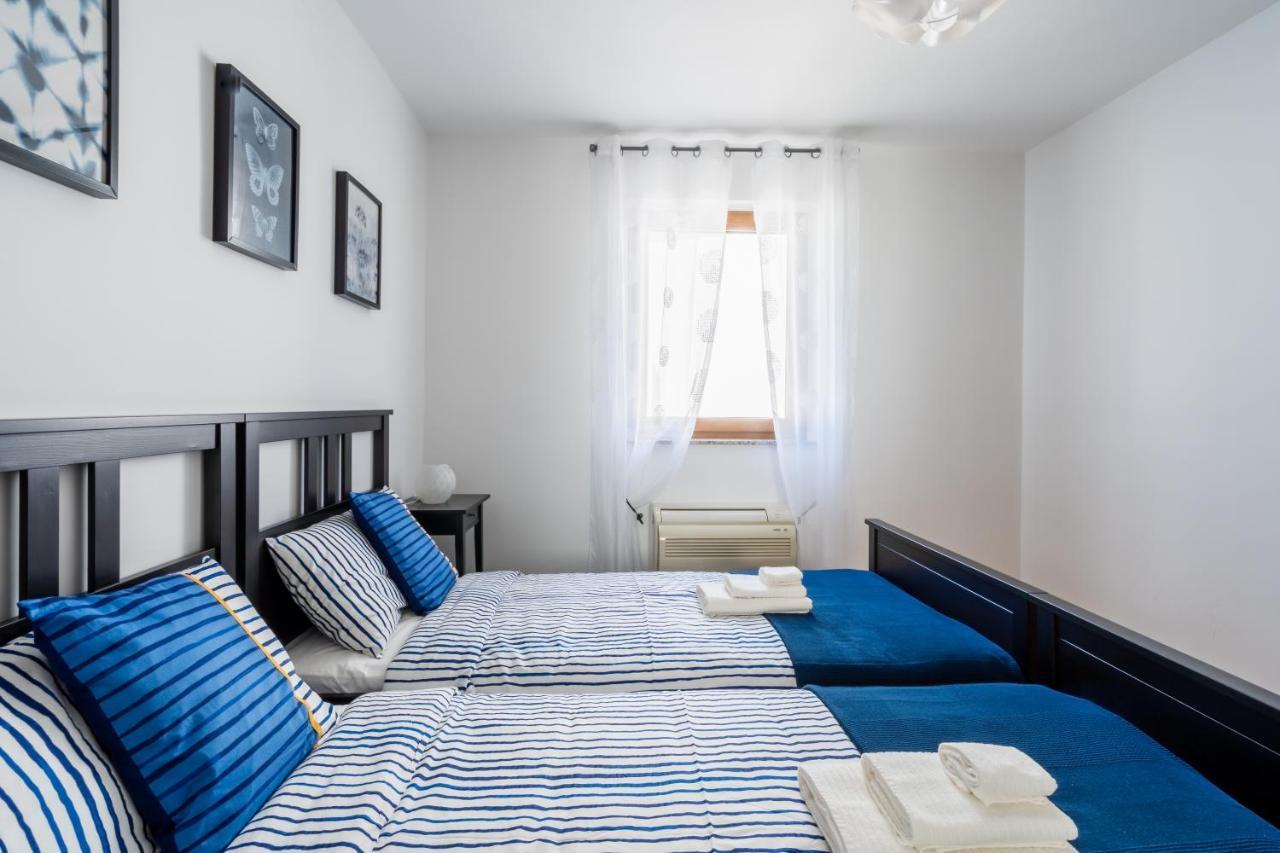 אופטיה Downtown Apartment Helena מראה חיצוני תמונה